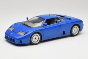 Bugatti EB110 Dunkelblau Bburago 1:18 3035-DB Metall