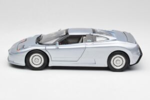 Bugatti EB110 SS Silber Anson 1:18 30303-W-M2 Metall — Bild 4 von 8