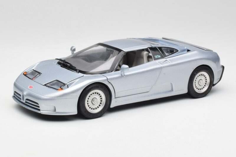 Bugatti EB110 SS Silber Anson 1:18 30303-W-M2 Metall