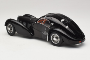 Bugatti Type 57 SC Atlantic Schwarz Solido 1:18 S1802101 Metall — Bild 5 von 6