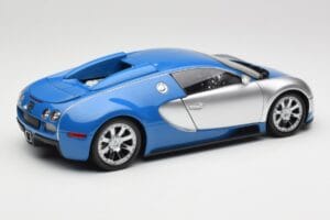Bugatti Veyron Edition Centenaire Chrome Blue Minichamps 1:18 100110850-O Metall — Bild 3 von 7
