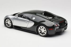 Bugatti Veyron Edition Centenaire Chrome Green Minichamps 1:18 100110852 Metall — Bild 7 von 8