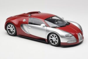 Bugatti Veyron Edition Centenaire Chrome Red Minichamps 1:18 100110851-O Metall — Bild 6 von 8