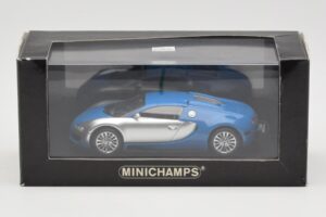 Bugatti Veyron Centenaire Blau Metallic Silber Minichamps 1:43 400110850 Metall — Bild 4 von 4