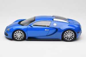 Bugatti Veyron Hellblau Dunkelblau Minichamps 1:18 100110821 Metall — Bild 4 von 8