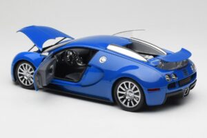Bugatti Veyron Hellblau Dunkelblau Minichamps 1:18 100110821 Metall — Bild 5 von 8