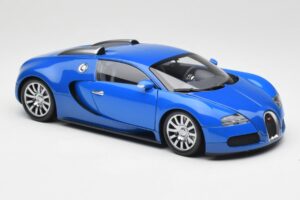 Bugatti Veyron Hellblau Dunkelblau Minichamps 1:18 100110821 Metall — Bild 6 von 8
