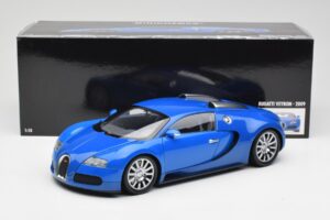 Bugatti Veyron Hellblau Dunkelblau Minichamps 1:18 100110821 Metall — Bild 8 von 8