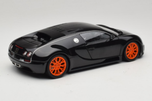 Bugatti Veyron Super Sport Black Metallic Minichamps 1:18 100110842 Metall — Bild 3 von 8