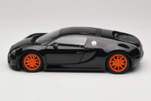 Bugatti Veyron Super Sport Black Metallic Minichamps 1:18 100110842 Metall — Bild 4 von 8