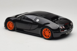 Bugatti Veyron Super Sport Black Metallic Minichamps 1:18 100110842 Metall — Bild 7 von 8