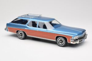 Buick Estate Wagon Light Blue Metallic BoS Models 1:18 BOS417 Resin — Bild 4 von 6