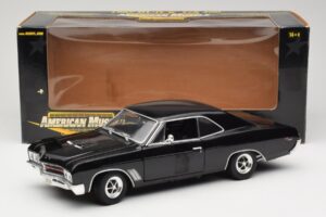 Buick GS 400 Schwarz American Muscle 1:18 33086 Metall — Bild 8 von 8
