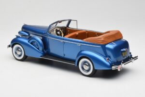 Buick Roadmaster 80-C Four Door Phaeton Blue Metallic BoS Models 1:18 BOS372 Resin — Bild 5 von 6