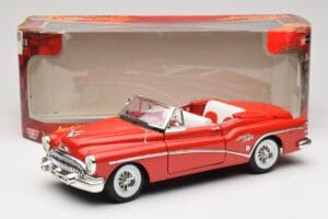 Buick Skylark Cabriolet Rot Motormax 1:18 73129 Metall — Bild 8 von 8