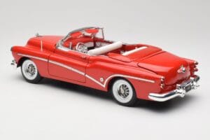 Buick Skylark Rot Motormax 1:18 411393-M1 Metall — Bild 7 von 8