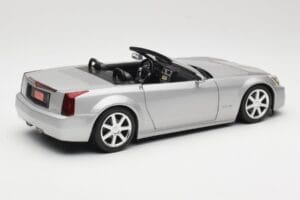 Cadillac XLR Cabrio Silber Hot Wheels 1:18 53838 Metall — Bild 3 von 8
