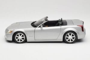 Cadillac XLR Cabrio Silber Hot Wheels 1:18 53838 Metall — Bild 4 von 8