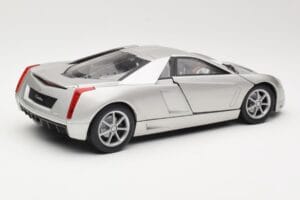 Cadillac Cien Silber Hot Wheels 1:18 57296 Metall — Bild 3 von 8