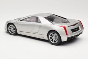 Cadillac Cien Silber Hot Wheels 1:18 57296 Metall — Bild 7 von 8