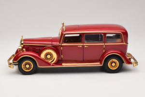 Cadillac Deluxe Tudor Staatslimousine Puyi Letzter Kaiser von China Sun Star 1:18 4100 Metall — Bild 4 von 9