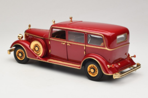 Cadillac Deluxe Tudor Staatslimousine Puyi Letzter Kaiser von China Sun Star 1:18 4100 Metall — Bild 7 von 9