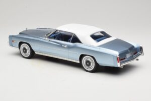 Cadillac Eldorado Cabriolet Blau MCG 1:18 MCG18472 Metall — Bild 6 von 7