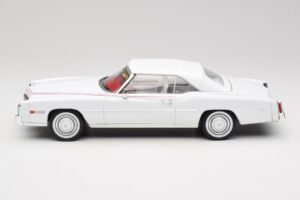 Cadillac Eldorado Cabriolet Weiß MCG 1:18 MCG18474 Metall — Bild 4 von 7