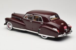 Cadillac Fleetwood 60 Special Sedan Rot MCG 1:18 MCG18071 Metall — Bild 5 von 6