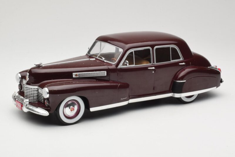 Cadillac Fleetwood 60 Special Sedan Rot MCG 1:18 MCG18071 Metall