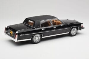 Cadillac Fleetwood Brougham Schwarz MCG 1:18 MCG18250 Metall — Bild 2 von 6