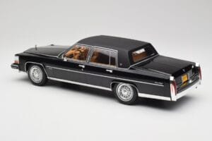 Cadillac Fleetwood Brougham Schwarz MCG 1:18 MCG18250 Metall — Bild 5 von 6