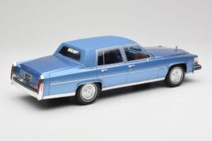 Cadillac Fleetwood Brougham Blau Metallic MCG 1:18 MCG18252 Metall — Bild 2 von 6