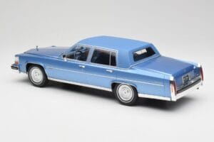 Cadillac Fleetwood Brougham Blau Metallic MCG 1:18 MCG18252 Metall — Bild 5 von 6