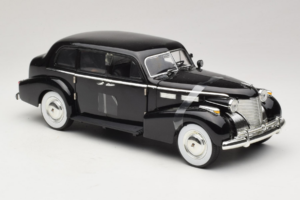 Cadillac Fleetwood Series 75 The Godfather Jada 1:18 91199 Metall — Bild 4 von 6