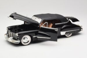 Cadillac Series 62 Schwarz Anson 1:18 30345 Metall — Bild 2 von 8