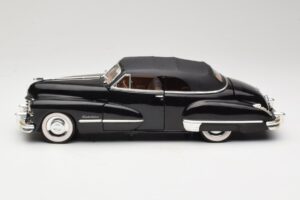 Cadillac Series 62 Schwarz Anson 1:18 30345 Metall — Bild 4 von 8