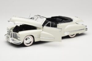 Cadillac Series 62 Cabriolet Weiß Anson 1:18 30335 Metall — Bild 2 von 8