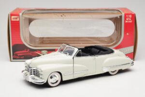 Cadillac Series 62 Cabriolet Weiß Anson 1:18 30335 Metall — Bild 8 von 8
