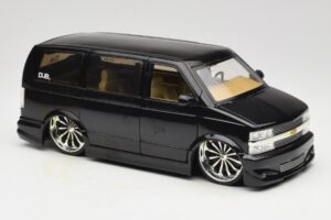 Chevrolet Astro Van Tuned Schwarz Jada 1:18 63122 Metall — Bild 6 von 8