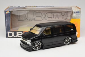 Chevrolet Astro Van Tuned Schwarz Jada 1:18 63122 Metall — Bild 8 von 8