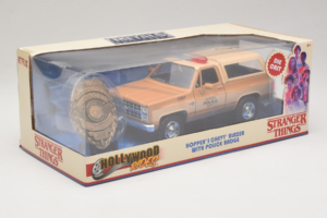 Chevrolet Blazer K5 Polizei Stranger Things Metals Diecast 1:24 31111-24 Metall — Bild 2 von 3