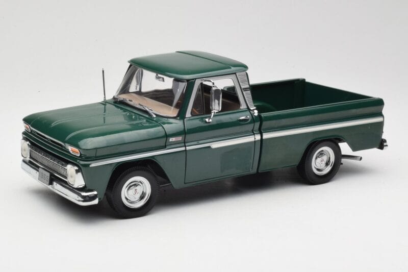 Chevrolet C-10 Grün Sun Star 1:18 1360 Metall