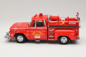 Chevrolet C-20 Fire Truck Sun Star 1:18 1383 Metall — Bild 3 von 6