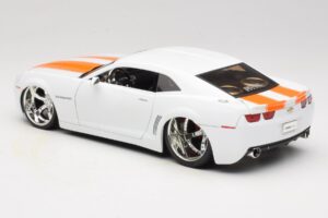 Chevrolet Camaro Concept Tuned Weiß Jada 1:18 63014 Metall — Bild 7 von 8