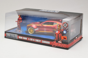 Chevrolet Camaro Iron Man Mit Figur Metals Diecast 1:24 99724 Metall — Bild 3 von 3