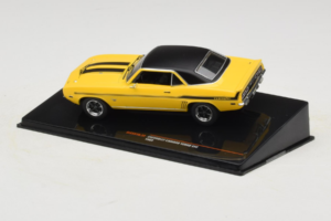 Chevrolet Camaro Yenko SYC Gelb IXO 1:43 CLC591N Metall — Bild 3 von 4
