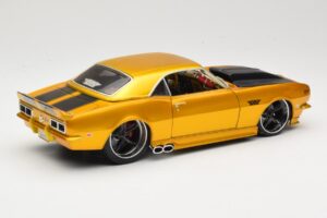 Chevrolet Camaro Z/28 Gold Maisto 1:18 31066 Metall — Bild 3 von 8
