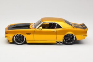Chevrolet Camaro Z/28 Gold Maisto 1:18 31066 Metall — Bild 4 von 8