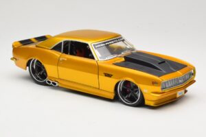 Chevrolet Camaro Z/28 Gold Maisto 1:18 31066 Metall — Bild 6 von 8